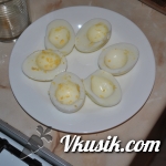 Шаг 1 (Кулинарный рецепт с фото - Фаршированные яйца)