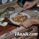 Шаг 2 (Кулинарный рецепт с фото - Фаршированные яйца)